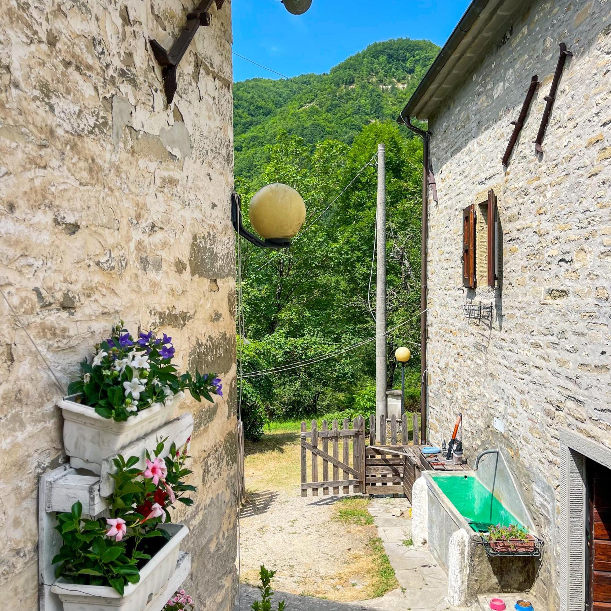 בניו די רומניה Albergo Ristorante Ca Di Veroli מראה חיצוני תמונה